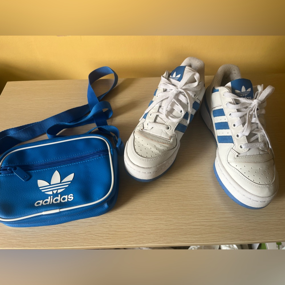Adidas Womens Blue and White Sneaker Set